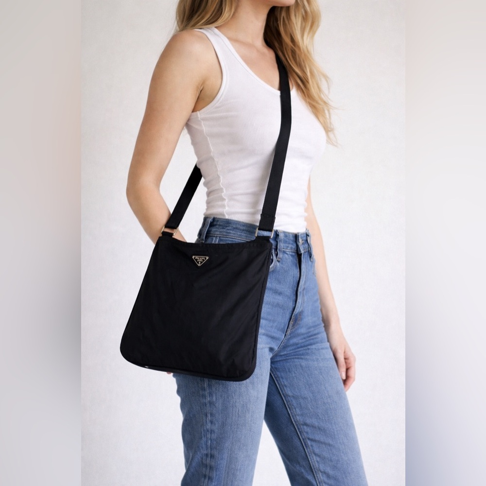 Authentic Vintage Prada Tessuto Nylon Crossbody Bag Black Y2K – Made in Italy - Picture 2 of 10